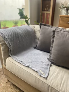 Imagen de PIE DE CAMA/MANTA NIDO