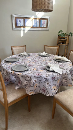 MANTEL REDONDO IMPERMEABLE