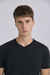 REMERA V NEGRA PREMIUM PIMA PERUANO - tienda online