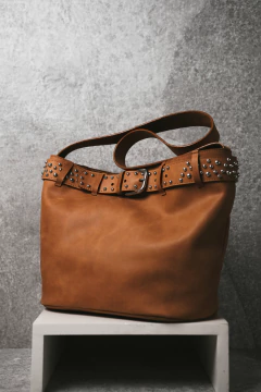 CARTERA BILLIE SUELA en internet