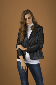 Lola Black & Old Bronze - TAURO CUER