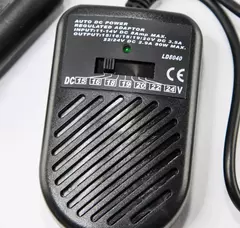 FUENTE CARGADOR 12V AUTO (A 15 16 18 19 20 22 24V 80W) - NISUTA NS-C080W - TecnoMovil