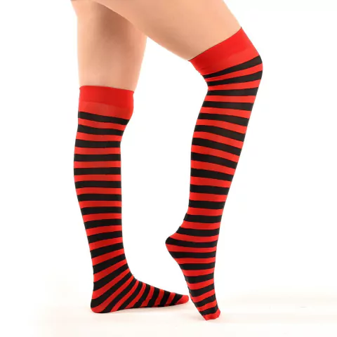 SWEET BUCANERA ANILLADA ROJA Y NEGRA - 150R