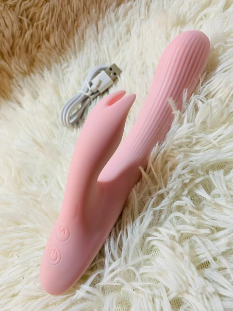 BUT ESTIMULADOR DOBLE CON VIBRACIÓN RECARGABLE - LUANA- SW108 - comprar online