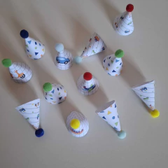 Mini Chapéus sortidos para brigadeiros - 12un - loja online