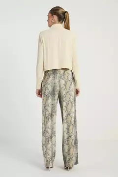 CALCA CREPE ESTAMPA SNAKE - MY PLACE na internet
