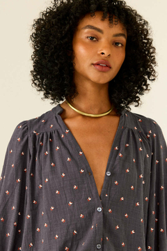BLUSA BORDADO POLEN CHUMBO - MARIA FILÓ - comprar online