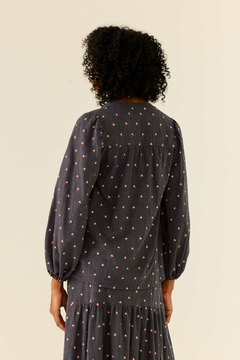 BLUSA BORDADO POLEN CHUMBO - MARIA FILÓ - ELMÊ