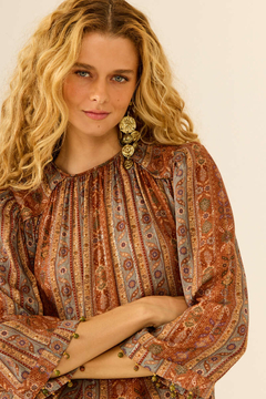 BLUSA OMBREIRA ESTAMPA TAPESTRY - MARIA FILÓ na internet