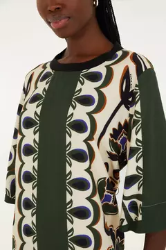 Vestido T-Shirt Floral Arabesque - FARM na internet