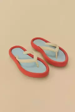 Chinelo Canoa Colorê ivory/vermeho - farm apé na internet