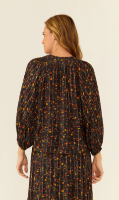 Blusa Estampa Jardim - Maria filó na internet
