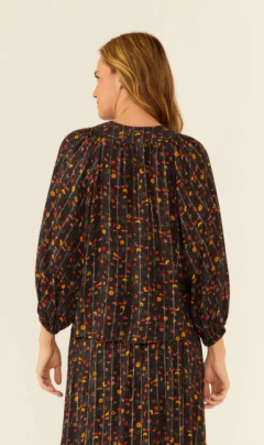 Blusa Estampa Jardim - Maria filó na internet