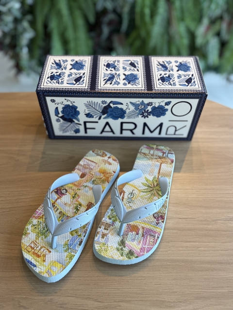 CHINELO ESTAMPA AZUL CÉU - farm apé - comprar online