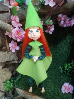 Duendinha verde limão cabelo laranja - comprar online