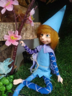 Duende Ruivo Azul e Lilás