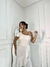 Vestido de noiva minimalista midi um ombro e barra com babados na internet