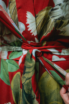 Imagem do Kimono longo tsuru vermelho