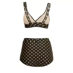 Hot pants margarida na internet
