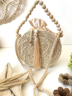 BAG IZA (NUDE) na internet