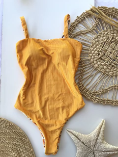 Maiô Manu -P- (com bojo) (meio termo) - Caipira Praiana