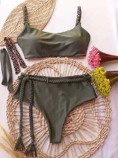 Imagem do TOP BLOGUEIRA + HOT PANT CINTO DE TRANÇA