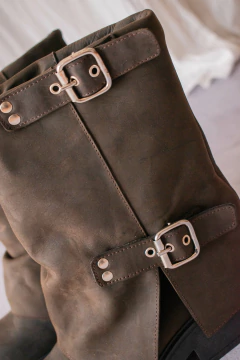 Bota Madison en internet