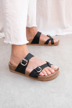 Sandalia Clara en internet