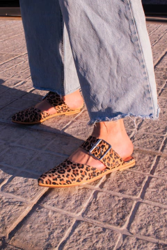 Zueco Prince - Bendita tu eres