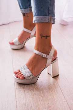 Sandalia V165 en internet