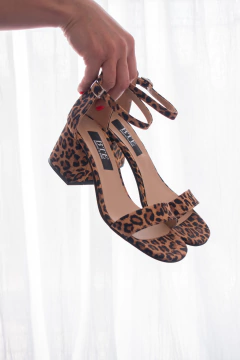 Sandalia Amazona en internet