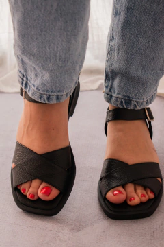 Sandalia Jude en internet