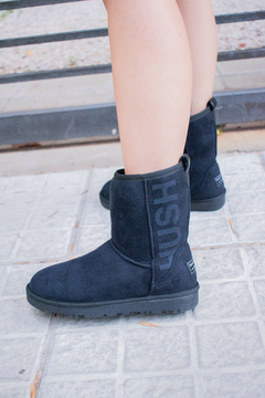 Pantubota Shorty Big Logo Hush Puppies - Bendita tu eres