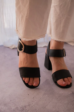 Sandalia Antonia en internet