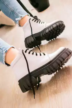 Borcego Cloe - Bendita tu eres