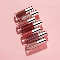 Pout Bomb Plumping Gloss Doll - Makeup Revolution