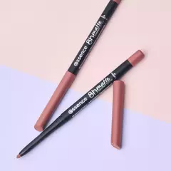 Essence 8h MATTE comfort lip liner Rosy Nude - comprar online