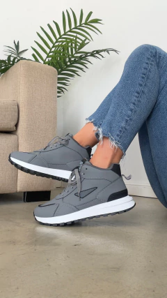 Kima | Gris en internet