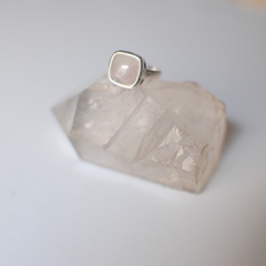 Anillo con cuarzo rosa