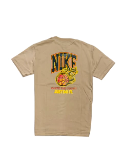 REMERA NK FIREBALL BEIGE