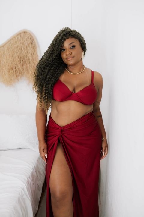 Saia Longa Fenda Bali Cereja - comprar online