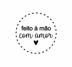 FEITO A MÃO COM AMOR