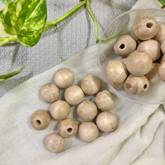 Imagem do Conjunto com 10 Bolinhas de Madeira - Natural