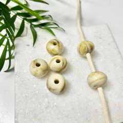 Conta Resina Redonda Achatada Marmorizada - Marfim na internet