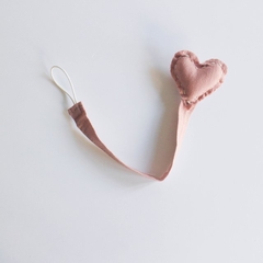 Portachupetes corazón - CHILA Baby Store