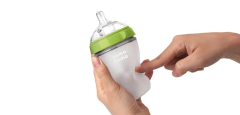Mamadera COMOTOMO 250 ml verde - comprar online