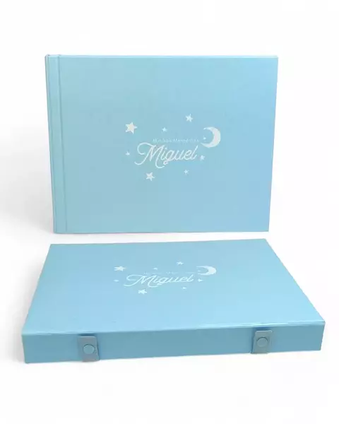 Pacotinho de Memórias: Álbum Premium com Caixa - Estrelas e Lua Minimalista Azul + 20 Fotos de Presente - comprar online