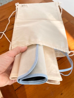 Kit Estojo Lápis de Cor e Mochilinha Azul na internet