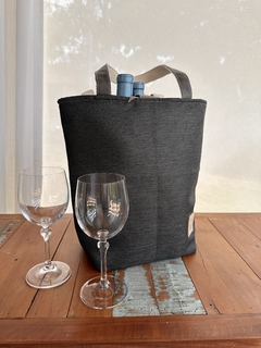 Bolsa Preto Fosco para Vinho e Taça Seriema - comprar online