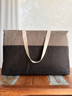 Bolsa Grande de Viagem para Enxoval Roupas de Cama e Banho Marrom